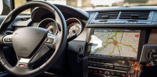 Samochód z wbudowanym nawigatorem, który nigdy nie trafia do celu